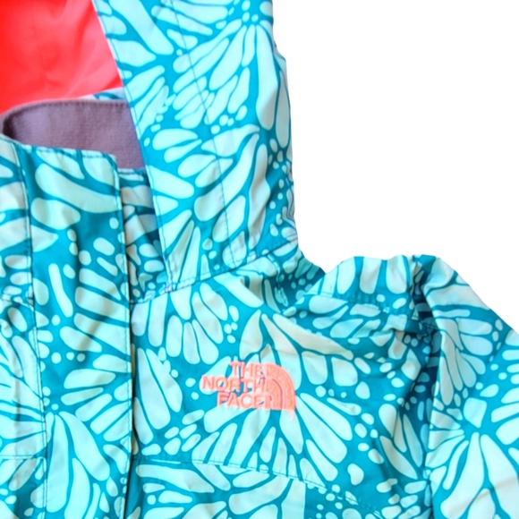 The North Face Dry Vent Lightweight Girls Jacket - Picture 3 of 9